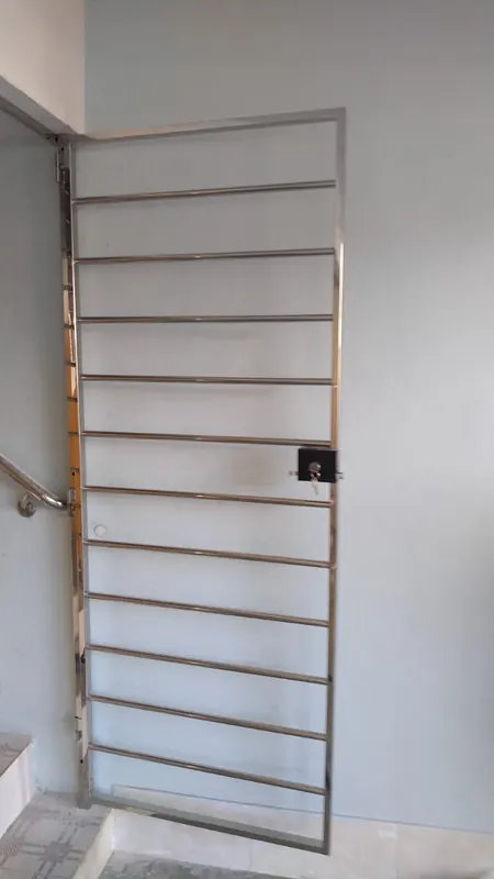 Gradil de aço inox para fechamento e proteção de vão